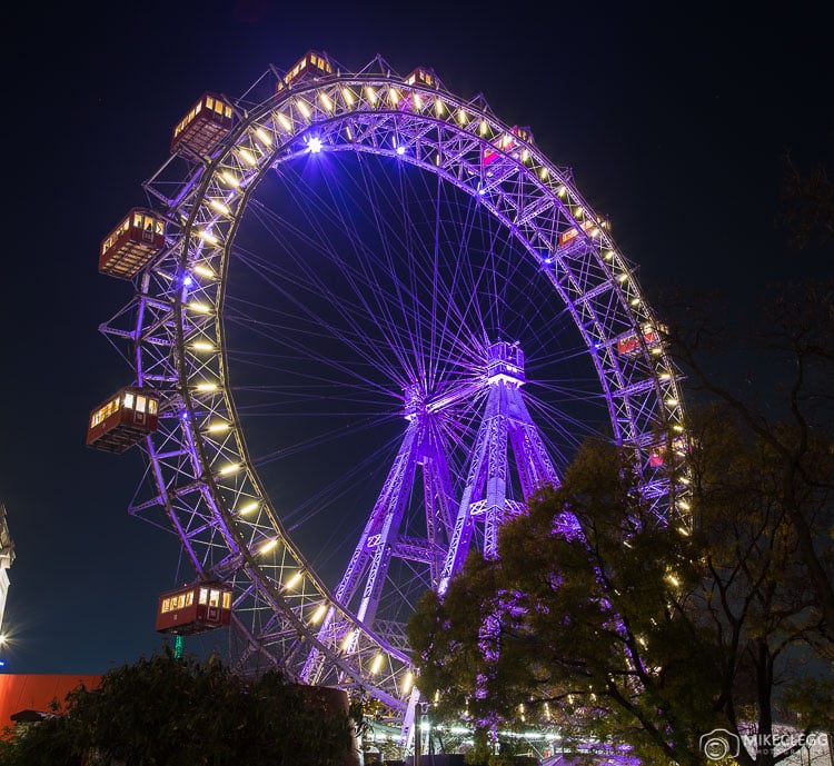 Prater and Riesenrad in Vienna at night