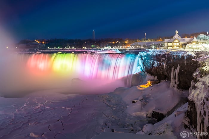 Horseshoe Falls at night with colourful lights