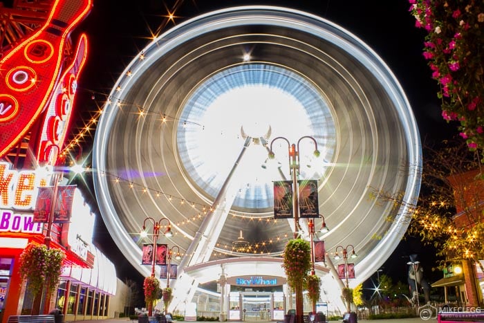 Skywheel at night