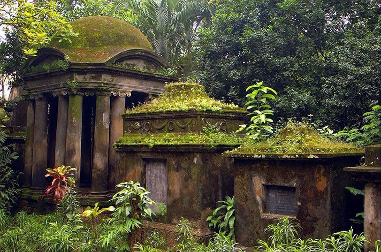 South Park Street Cemetery, India