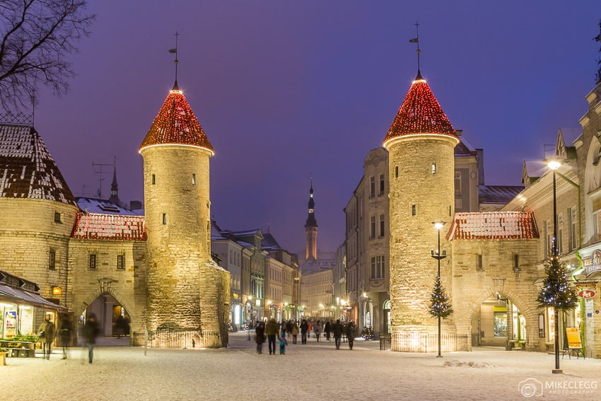 Viru-Street-Tallinn-at-Christmas.jpg