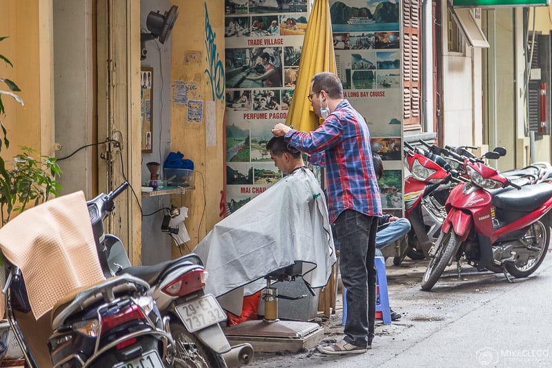 Barber shop on the street in Hanoi