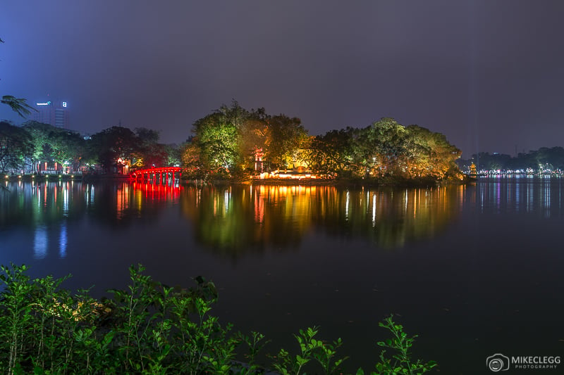 Lac Hoan Kiem la nuit