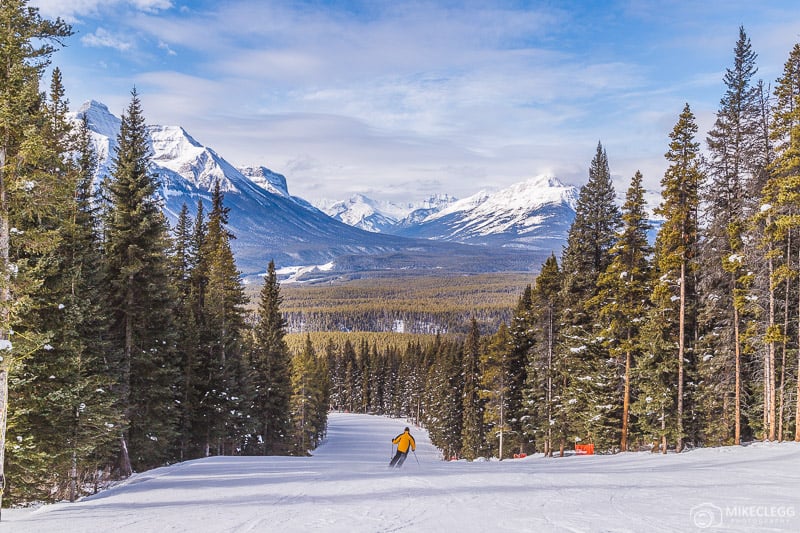 Skiing at Lake Louise Ski Resort