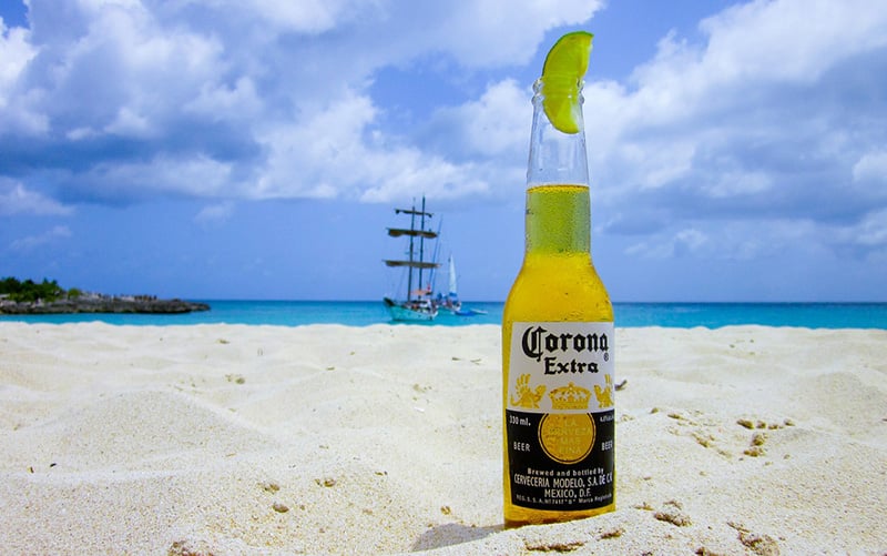Beer on the beach - CC0 (Pixabay)
