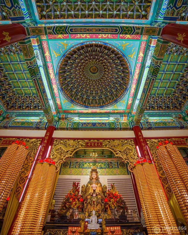 Beautiful and photogenic interiors - Thean Hou Temple