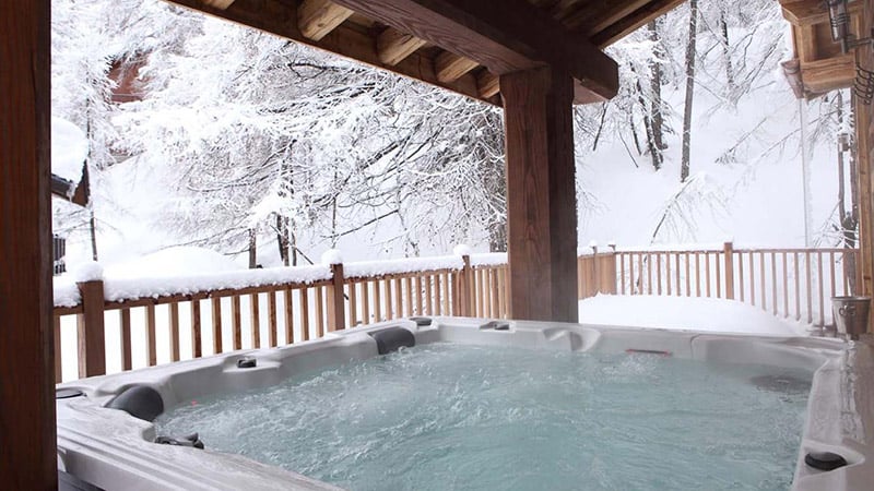 Hot Tub at Chalet Madeleine - Val d'Isere - ©Skiworld