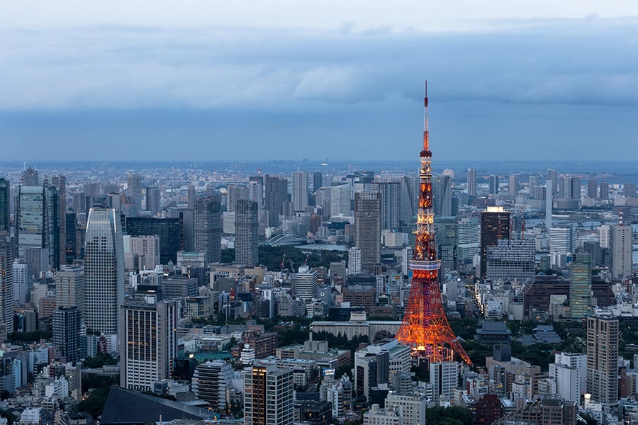 Tokyo Skyline - By Riccardo Chiarini-CC0-383136-unsplash