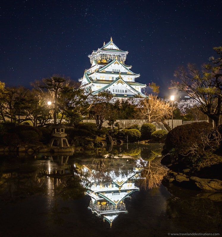 Osaka Castle and reflections at night