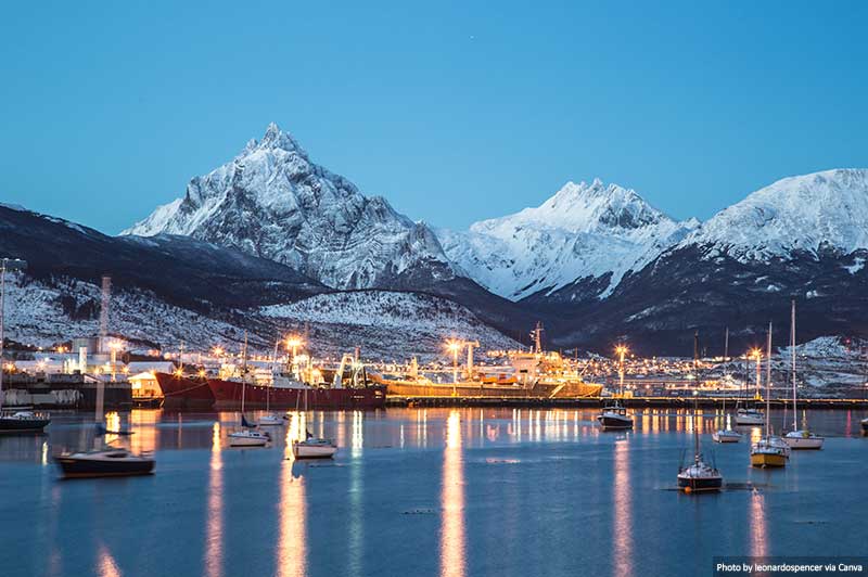 Ushuaia city at night