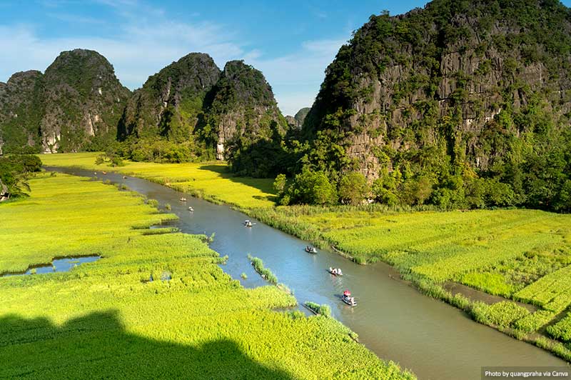 Majestic scenery on Ngo Dong river in Tam Coc Bich Dong