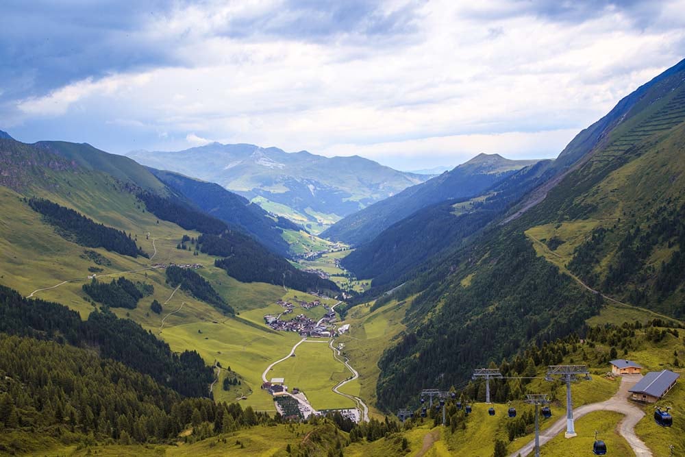Vista sulle Alpi di Tux