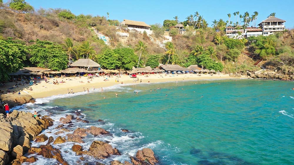 Puerto escondido beach