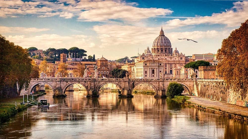 Views along River Tiber towards Vatican