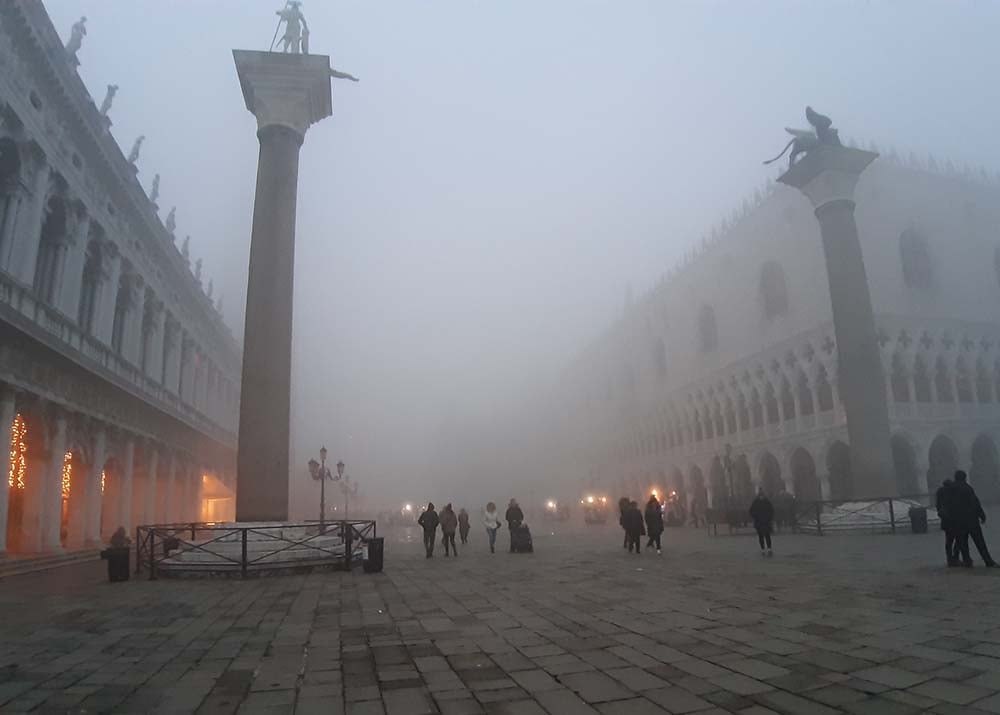 Foggy streets in Venice