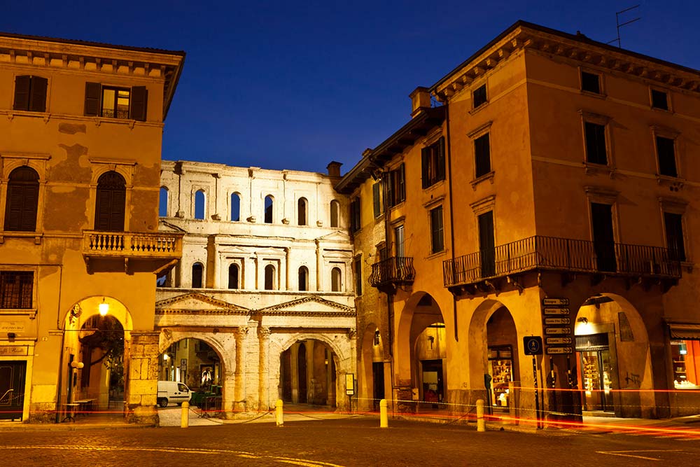Porta Borsari