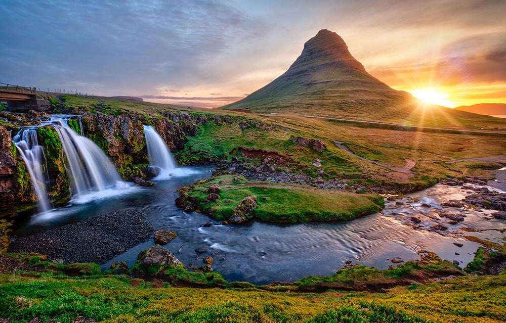 Kirkjufellsfoss and Kirkjufell