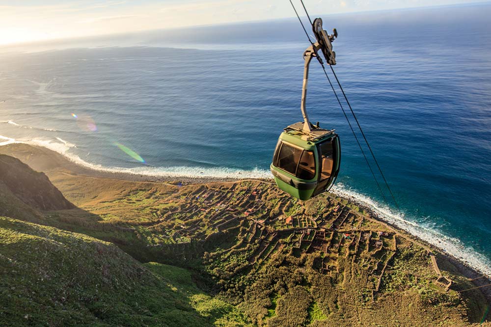 Achadas da Cruz cable car