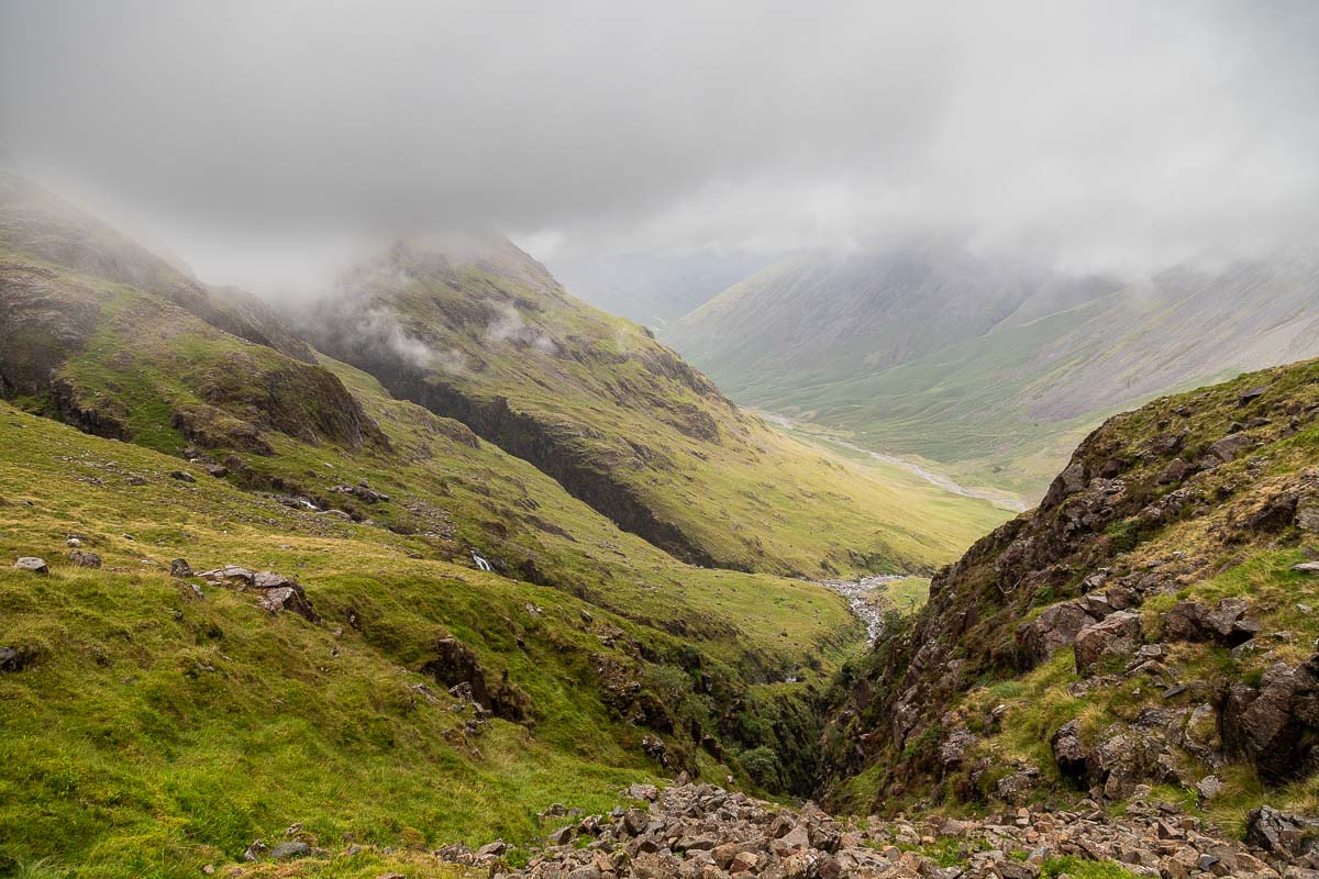 Scenery along the Scafell Pike hike
